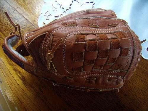Baseball Mit - Professional Quality Leather, Suede Lined - Excellent Condition