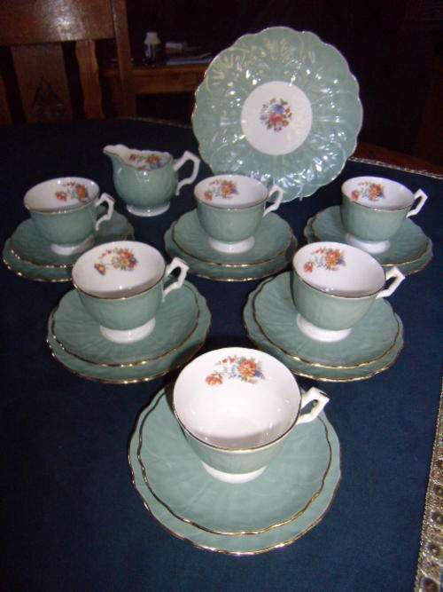 Aynsley Tea Set - Pre 1926 Back stamp  -  This is a well known quality Fine Bone China Tea Set