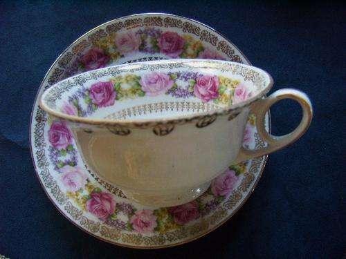 Vinatge Duo - Beautiful Rose Pattern in delicate shades of pink and mauve