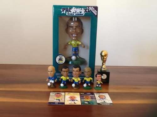 Brazil soccer figures / figurines PLUS World Cup trophy (7cm)