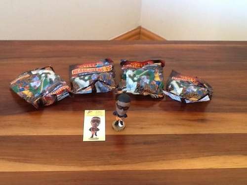 4 Sealed Shell Headliners figurines plus Edgar Davids figure
