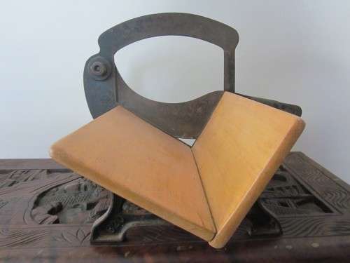 ANTIQUE c1900 ALEXANDERWERK CAST IRON BREAD SLICER