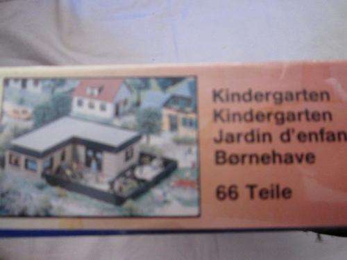 Kindergarden HO kit