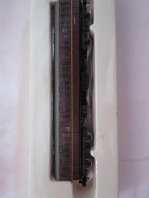 BR MK1 5ft Suburban Compartment 2nd Maroon Coach M46073