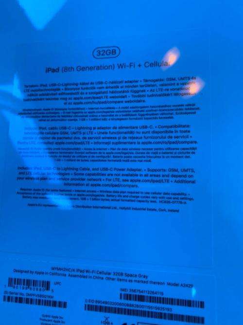 IPAD 8TH Genration with Wifi and Cellular