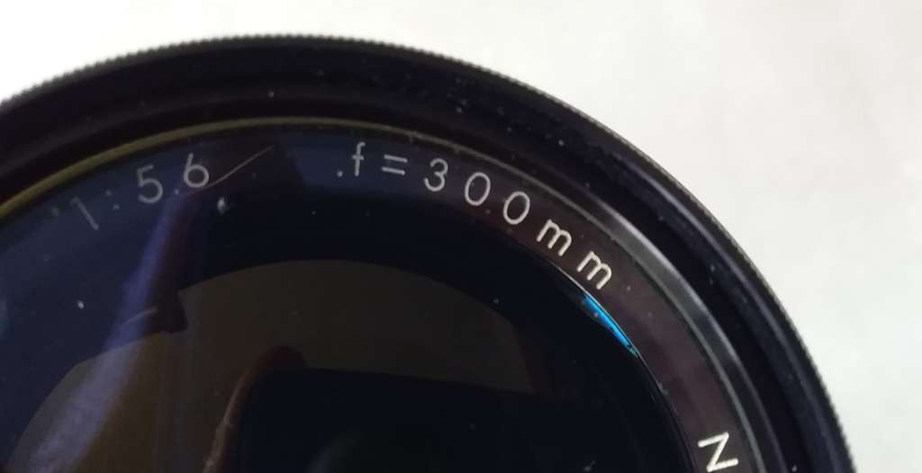TAMRON F  300mm 62mm Diam LENS in EXCELLENT Condition