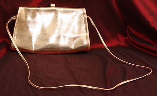 Lovely vintage gold bag - Retriever by Pointer Label