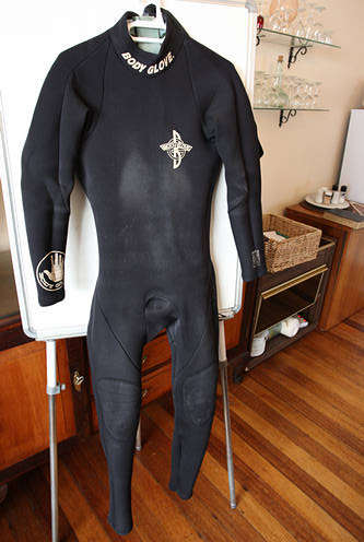 WETSUIT - BODY  GLOVE size M/L