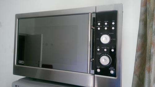 Defy DMO356 42 litre Convection/Grill Multifunction Microwave Oven