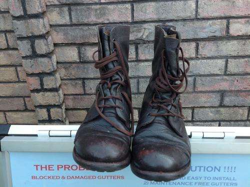 Old SANDF army boots size 10