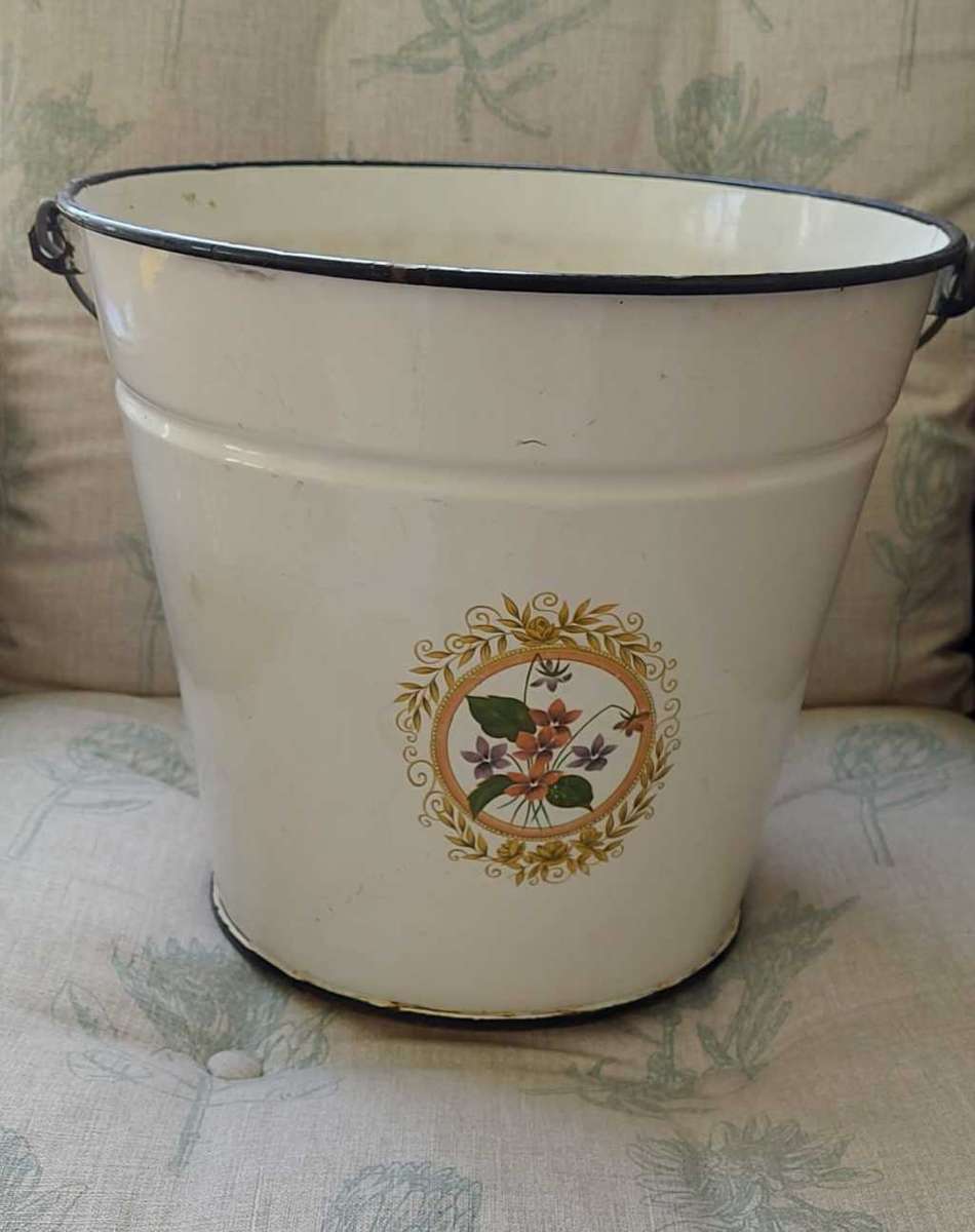 Large Enamel Bucket