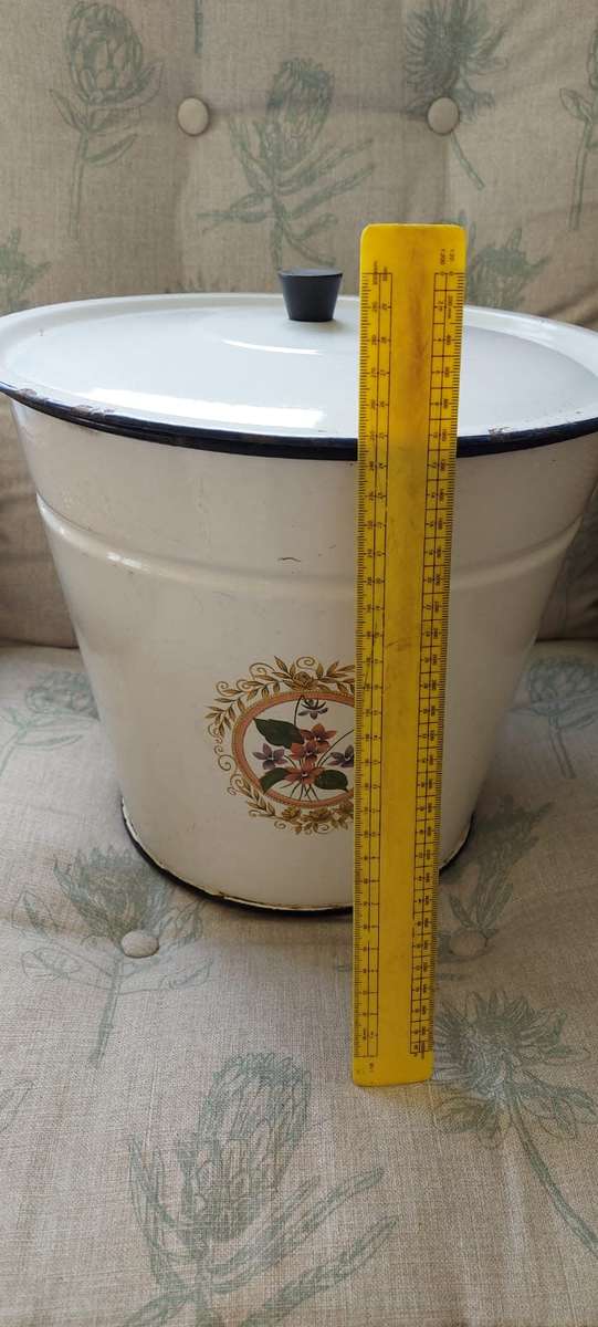 Large Enamel Bucket