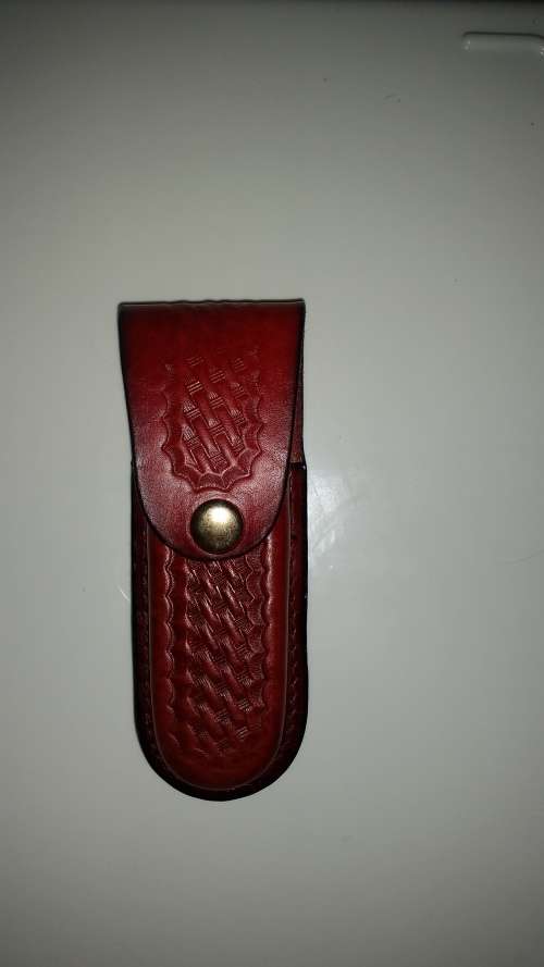 Beautiful Embossed Leather Belt Pouch