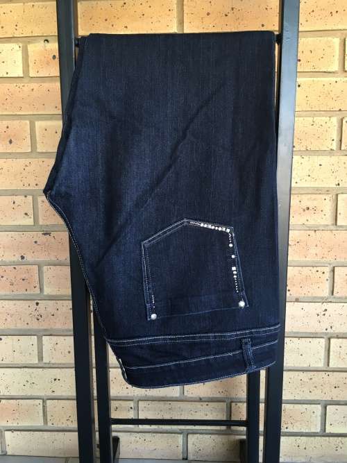Great Bootleg Jeans with Subtle Bling