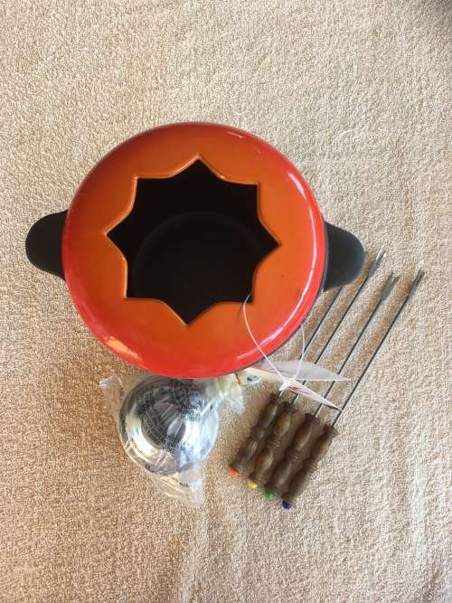 Cast Iron Fondue set in the "Flame" colour like Le Creuset by Kitchen Confidential