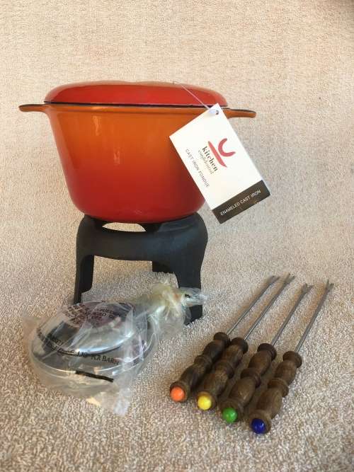 Cast Iron Fondue set in the "Flame" colour like Le Creuset by Kitchen Confidential