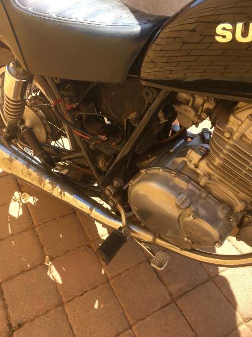 Suzuki GN250 Red and Black (1999)