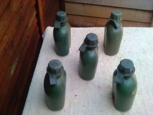 SADF 5 X WATER BOTTELS (R 65 EACH)