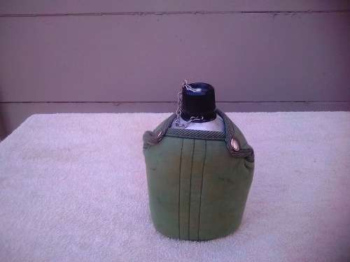 WATER CANTEEN AND COVER