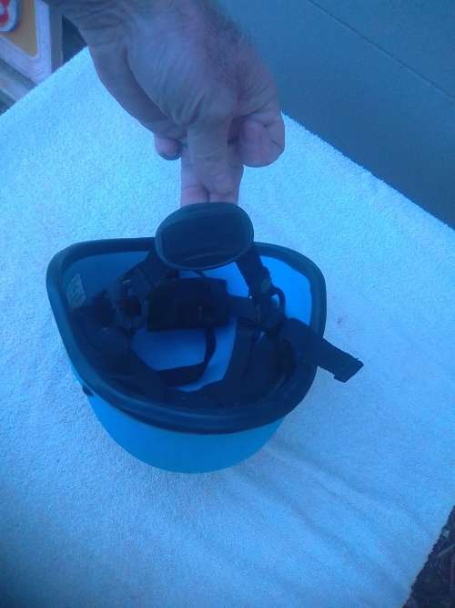 UN HELMET /USED BY SANDF