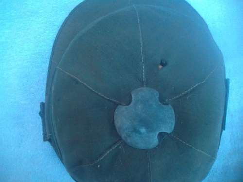 SOUTH AFRICAN PITH HELMET WITH BADGE-PLZ SEE PICS