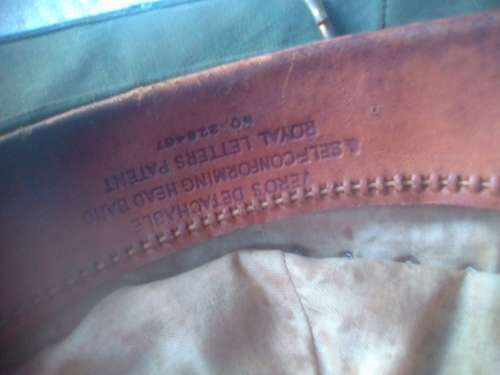 SOUTH AFRICAN PITH HELMET WITH BADGE-PLZ SEE PICS