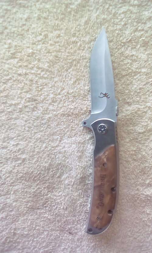 BROWNING FOLDING KNIVE