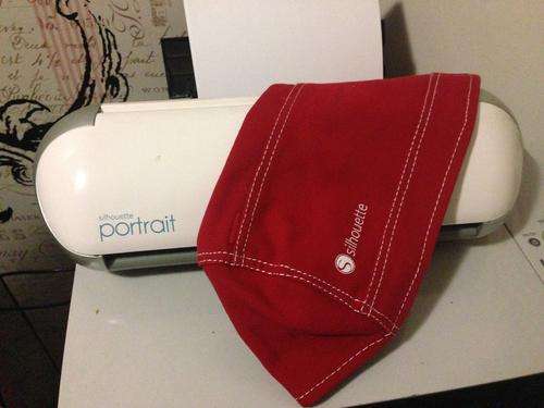 SILHOUETTE AMERICA - PORTRAIT LIKE NEW