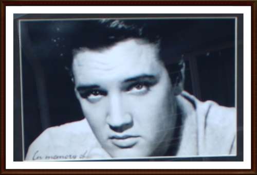 Elvis Presley, Authentic Limited Edition, Lithograph Elvis´ Gun License Application, as per Photo.