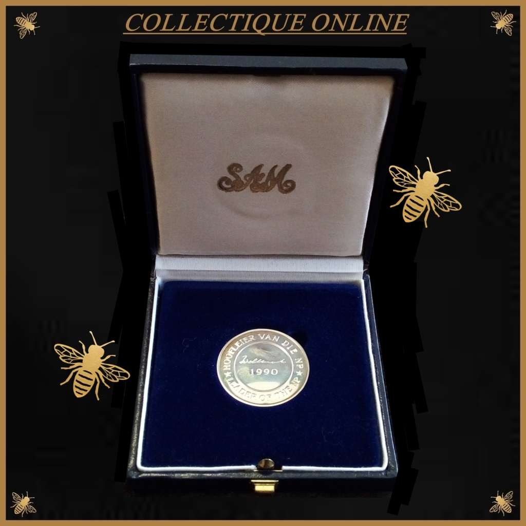 1990 : President FW de Klerk Leader of the NP : The New South Africa silver (STG) medallion.