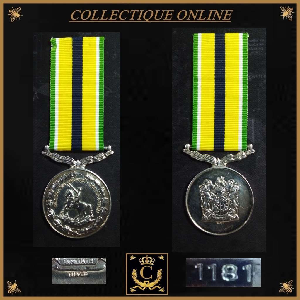 SADF : DEKORASIE - DE WET - DECORATION : Numbered : 1181 : FULL SIZE / METAL : SILVER. As Per Photo.