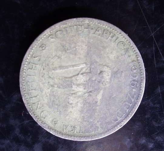 1926 UNION 1 SHILLING - GOOD CONDITION - F+ - SILVER CONTENT 4.52 gr HERNS VALUE R16 000 IN XF