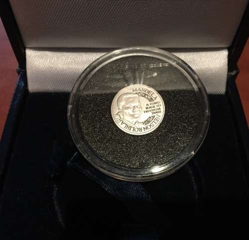 GRADED - 2008 MANDELA 90TH BIRTHDAY *MS69* PLATINUM MEDAL - 1/10 oz PURE 999.9- CERTIFIED BY SANGS