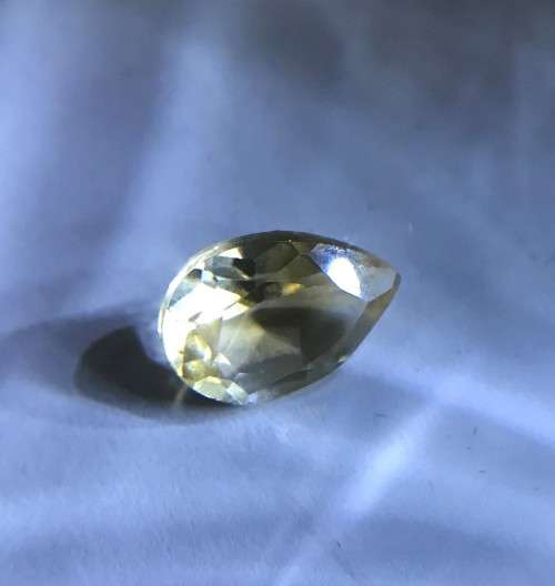 RARE 1.880cts IMPERIAL TOPAZ - PEAR CUT - PERFECT CUT & SHINE - VERY HIGH DETAIL -DO U KNOW HOW RARE