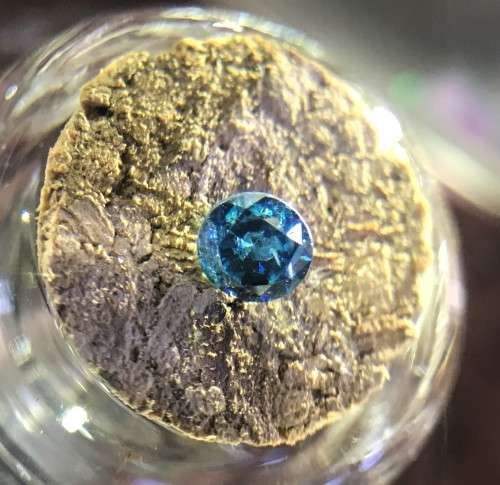 0.280cts ROUND BRILLIANT - BLUE DIAMOND * Si2 **STUNNING MEDIUM TO DARK BLUE** CAN BE CERTIFIED