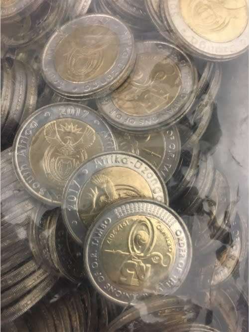 2017 R5 - OLIVER TAMBO R5 coins from sealed bag of 400 -high grades - BRILLIANT UNC - price per coin