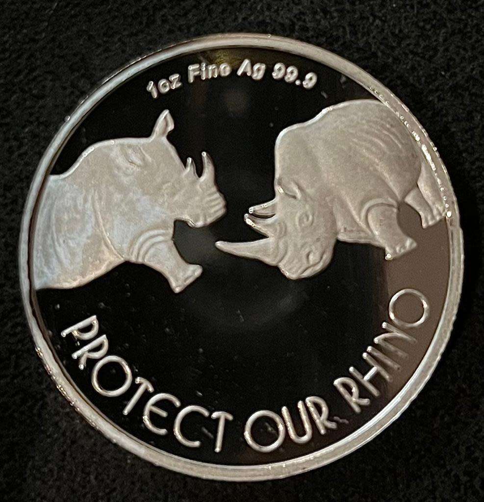 1oz SILVER ROUNDS -PROTECT OUR RHINO- PURE 999.9 SILVER