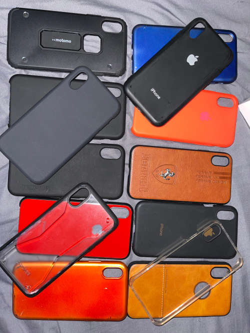 APPLE IPHONE 10 - Excellent Condition- 100% working - **15 free covers