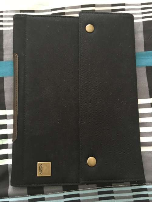 * Apple iPad Air 2 16GB Wi-Fi + Cellular with extra's worth over R7000 *