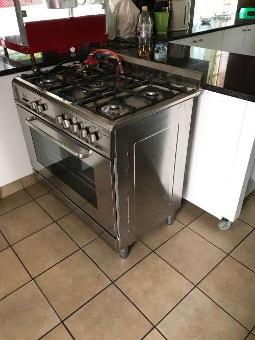AEG Competence 5 burner Gas Stove