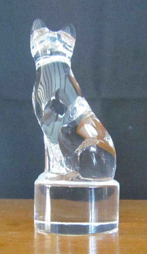 CAT FIGURINE HOYA CRYSTAL TOKYO JAPAN Boxed & wrapped in tissue BRAND NEW!!!! PAPERWEIGHTS!!!!!