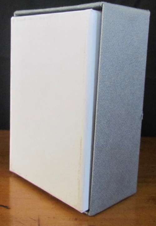 CAT FIGURINE HOYA CRYSTAL TOKYO JAPAN Boxed & wrapped in tissue BRAND NEW!!!! PAPERWEIGHTS!!!!!