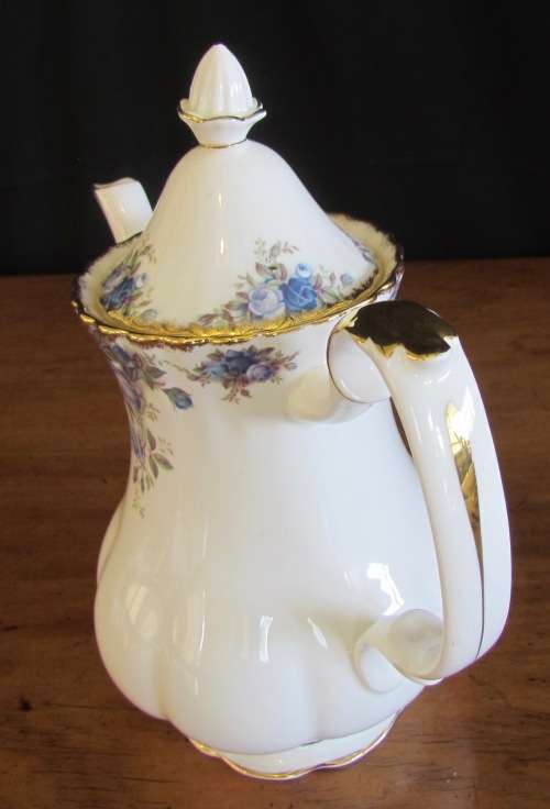 ROYAL ALBERT MOONLIGHT ROSE COFFEE SET=8 pieces=4 MUGS=POT=MILK=SUGAR=England=FINE BONE CHINA.