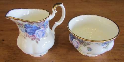 ROYAL ALBERT MOONLIGHT ROSE COFFEE SET=8 pieces=4 MUGS=POT=MILK=SUGAR=England=FINE BONE CHINA.