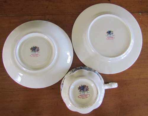 ROYAL ALBERT MOONLIGHT ROSE=18 pieces=TEA TRIO'S x 6=Fine Bone Chine=England.