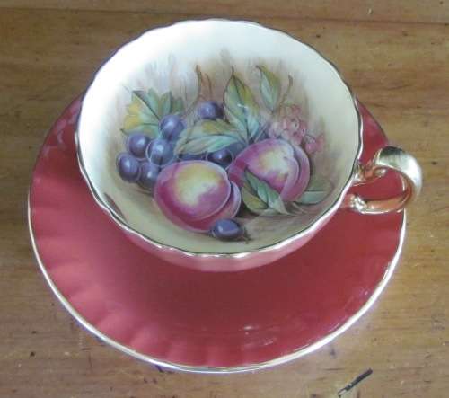 AYNSLEY TEA CUP and SAUCER Fruit Well known Artist DORIS JONES Beautiful and Scarce!!!