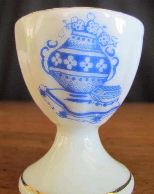 BLUE & WHITE=4 x BOILED EGG CUPS=TIEFENFURT=Germany=Stunning for Breakfast!!!!=CHINA BLAU=TUPPACK.