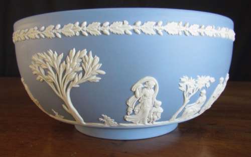 WEDGWOOD SACRIFICE BOWL=BLUE JASPERWARE=White Relief=Scarce!!=1964=Made in ENGLAND.