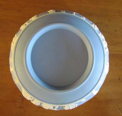 WEDGWOOD SACRIFICE BOWL=BLUE JASPERWARE=White Relief=Scarce!!=1964=Made in ENGLAND.