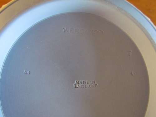 WEDGWOOD SACRIFICE BOWL=BLUE JASPERWARE=White Relief=Scarce!!=1964=Made in ENGLAND.